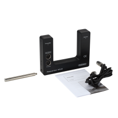 Fotobuňka s propojovacím kabelem a montážním sloupkem