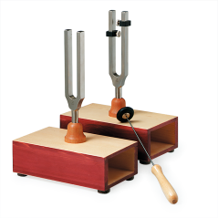 Ladičky na rezonančním boxu