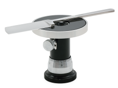 Ruční cylindrický mikrotom v dřevěné kazetě