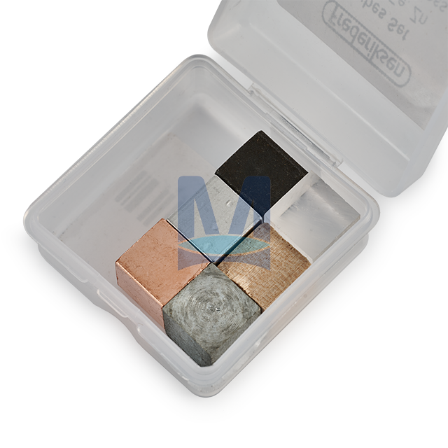 Sada krychliček pro demonstraci měrné hmotnosti