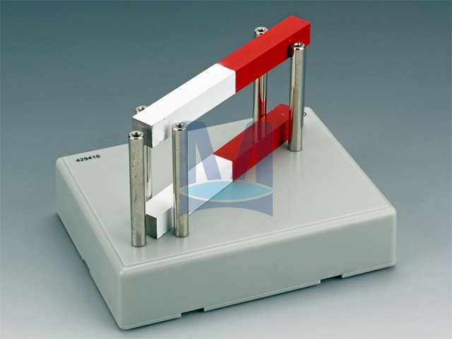 Blok - držák magnetů: levitující magnety